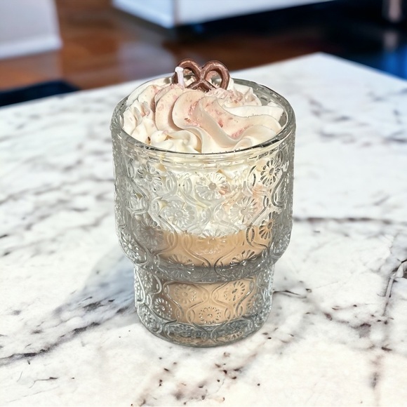⚠️SALE Candle // Handmade Cappuccino And Cream Soy Wax Candle SEND OFFERS🥳 - Picture 5 of 5